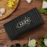 Canvas and leather printed net women's clutch, free size (8in x 1in), Made in India