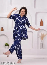 Blue rayon pyjamas set with short sleeves, printed net pattern, available in M, L, XL, XXL