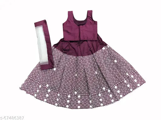 Taffeta silk star Lehanga Cholis with embroidered patterns, sleeveless for kids aged 2-5 years, India origin