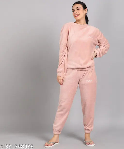 Pink solid wood fabric winter nightsuit (wool), women's pajamas with long sleeves and printed net, ideal for sleepwear or loungewear