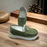 Synthetic TPR full LED light baby loafer with buckle fastening, perforated pattern, ideal for boys aged 3-18 months. Comfortable and soft, made in India