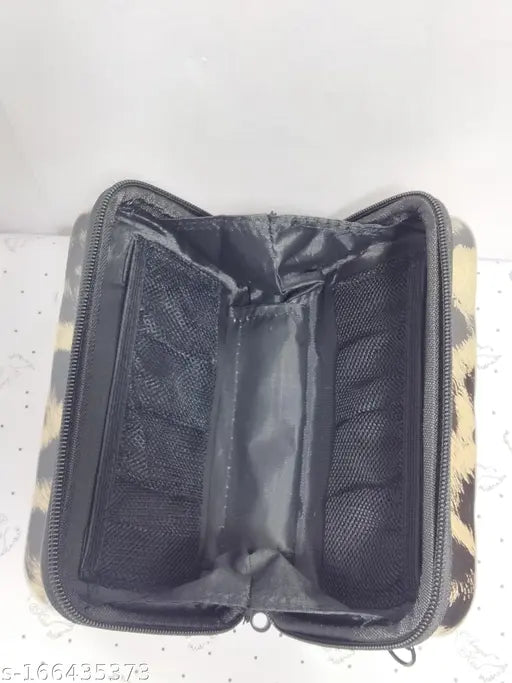 Printed net organizer sling, free size with glossy finish, perfect for travel accessories