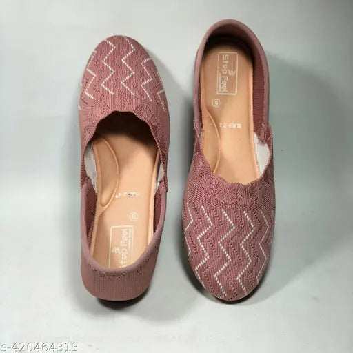 Peach mesh Punjabi juti slip-on women's shoe, Indian footwear on display