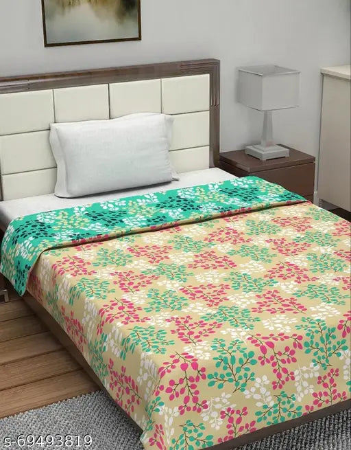 Green & Beige Floral Reversible Comforter, 150 GSM Single Bed, polyester, Indian-made home decor