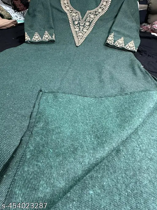 Green Pashmina Woolen Kurta, embroidered with three-quarter sleeves, perfect for winter season