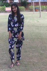 Women's comfort rayon nightsuit, printed net three-quarter sleeve pyjamas on hanger