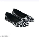 Black and white printed slip-on flat sandals for women, Flat Women Belleis from India