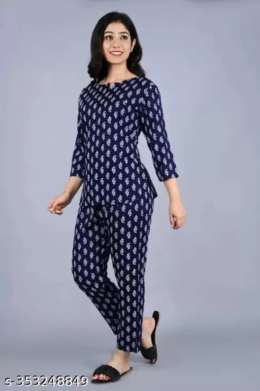 Rayon pyjamas set, fashion queen printed design with three-quarter sleeves, India origin