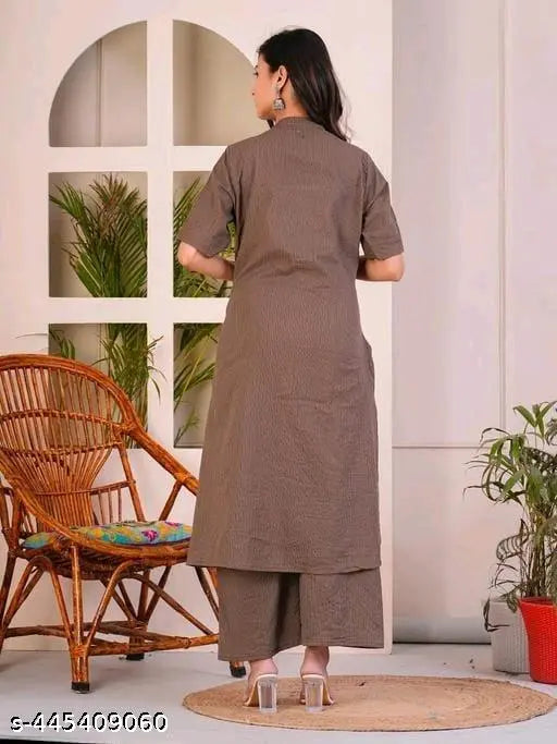 E32 women rayon printed kurta and pant with floral design, single size available