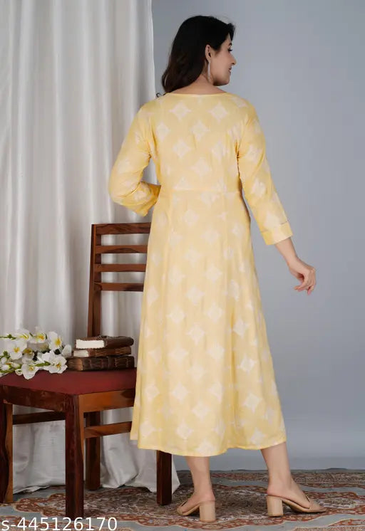 Viscose rayon printed anarkali Gawon, women's 3/4 sleeve kurta with gold print, Indian fashion for plus sizes (M-XXXL)