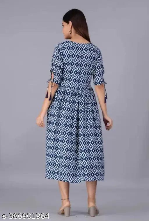 Geometric cotton one-piece, three-quarter sleeves, printed pattern. M size (bust 38 in), India origin