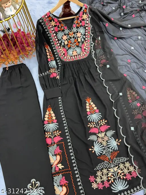 Party wear look top palazzo & dupatta set, heavy faux georgette with embroidery work, three-quarter sleeves, Indian festive clothing on mannequin