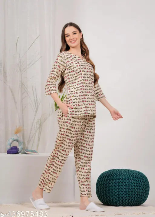 Cotton printed women's night suit, three-quarter sleeves, soft and cozy Indian-made pyjamas