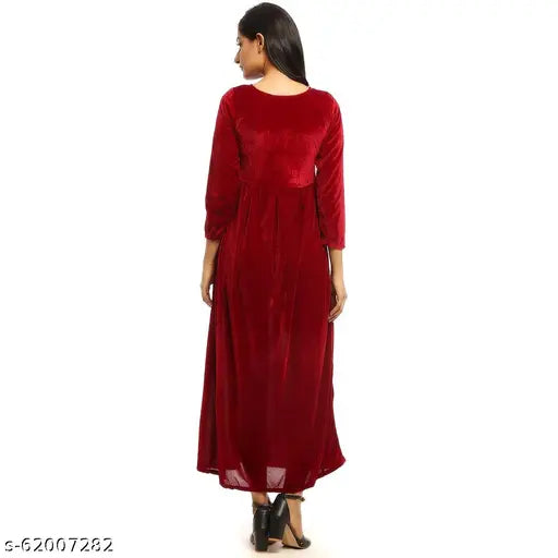 Solid red velvet fit and flare winter kurti for women, three-quarter sleeve length, solid pattern, India origin