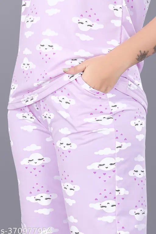 Printed polycotton night suit with short sleeves, suitable for regular wear