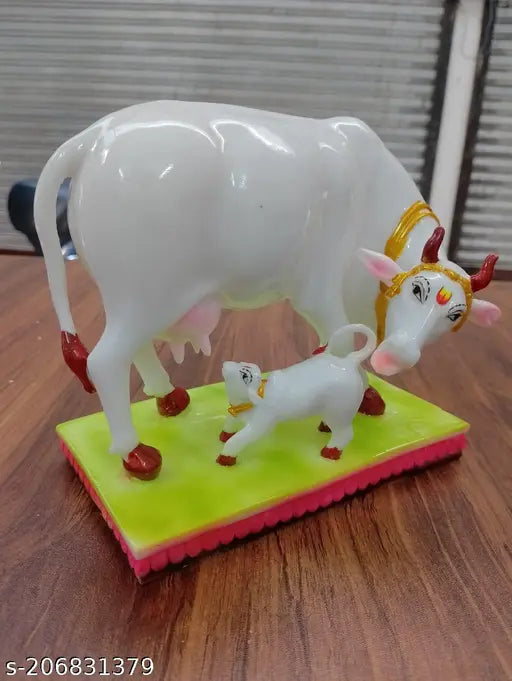 White marble Kamdhenu cow and calf statue, intricate detailing, home decor showpiece, Indian origin (6in x 12cm x 8cm)