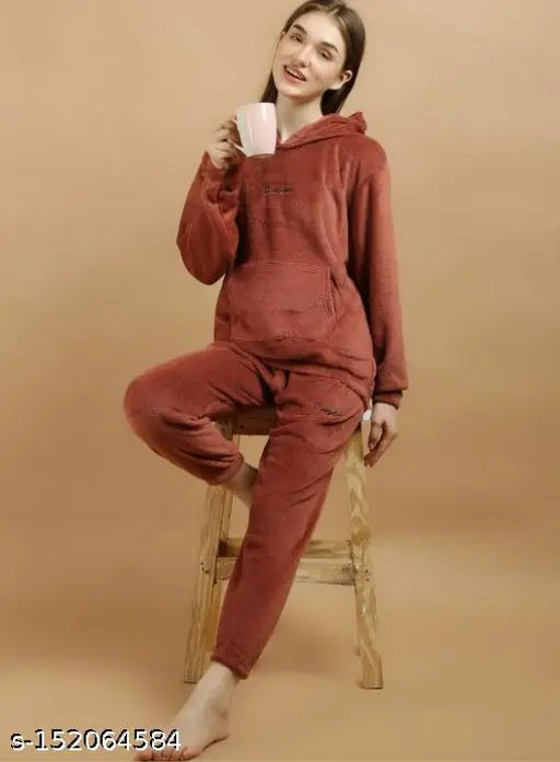 Woolen fur hood nightsuit, imported ladies winter pyjamas with long sleeves and solid pattern, cosy and warm nightwear in XL and XXL sizes from China