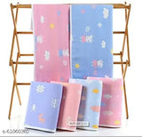 Soft, organic muslin fleece blanket for all seasons - colorful cartoon design, perfect for newborns to kids, machine washable (China)