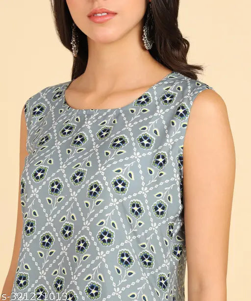 Sleeveless round long kurti in crepe fabric, printed Indian casual wear for women - size S (36in bust, 43in length)