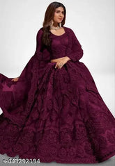 Embroidered semi-stitched net Lehenga Choli & dupatta, Indian bridal wear, attractive blouse piece, max 44 inch length