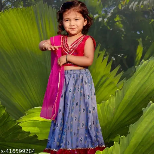 Printed cotton lehenga-choli-dupatta set with net dupatta for young girls, featuring eye-catching floral print and Gota lace, available in various sizes from 12-18 months to 5-6 years. Made in India