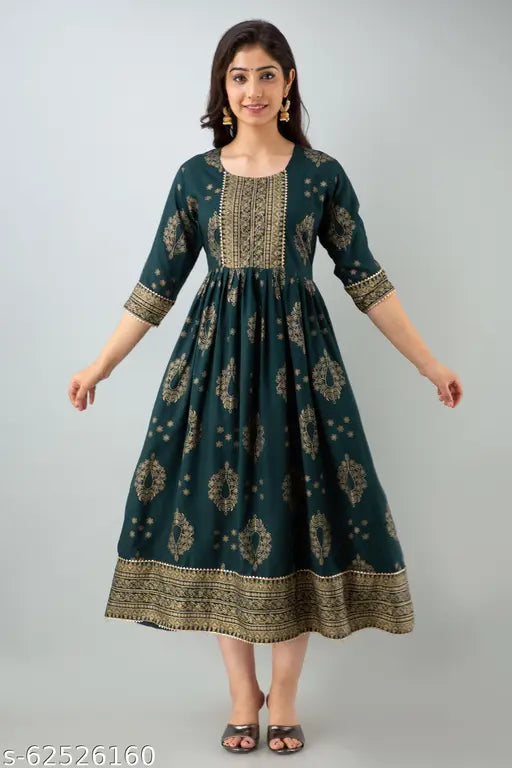 Rayon festive kurta with three-quarter sleeves and printed combo, M size (bust 38in, length 50in), Indian traditional wear