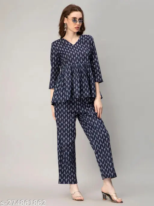 Stunning blue floral printed cotton co-ord set: V-neck flared top with 3/4 sleeves and matching pants with side pockets, fashionable and trendy for casual or sleepwear in sizes S-XXXL