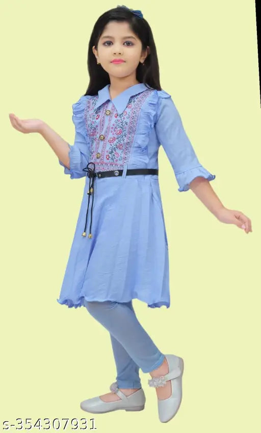 Modern crepe kids' kurta cum frock set with matching leggings for girls, 6-7 years, solid pattern