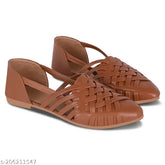 Stylish patent leather women's bellies, closed back and rubber sole, very comfortable and beautiful Indian import