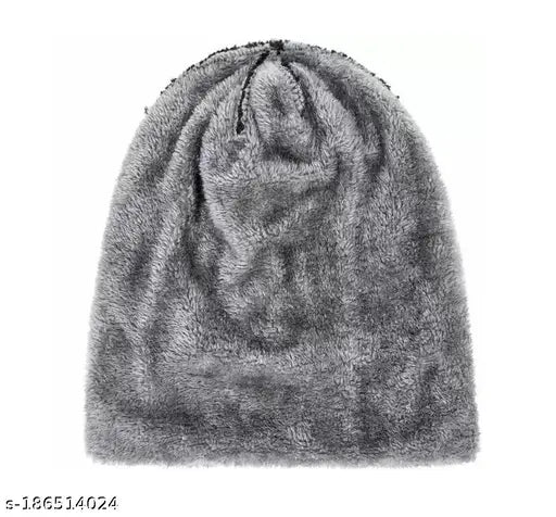 Fashionable wool beanie with fleece lining, 100% acrylic, ideal for winter activities