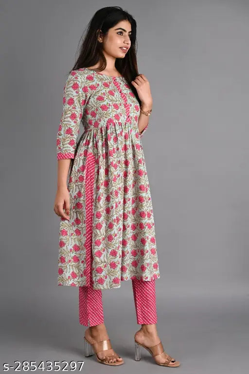 Rayon printed kurti and pants set, three-quarter sleeves, vibrant Indian design for women's fashion