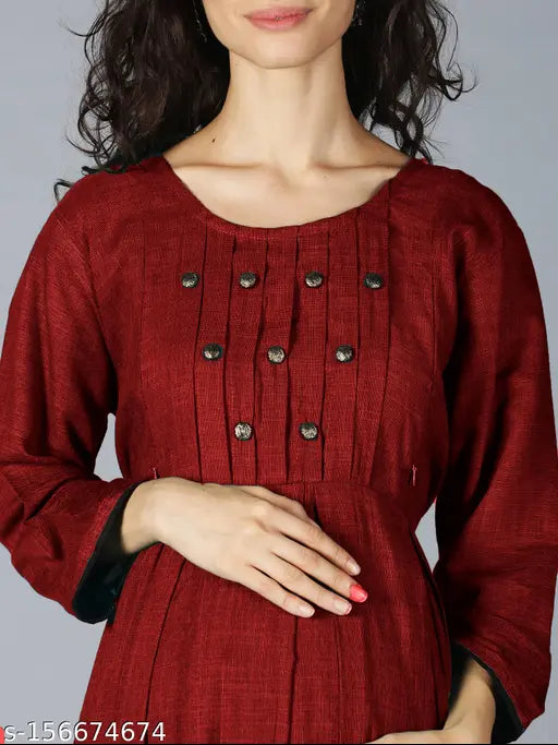 Stylish maroon & navy blue maternity kurti for easy breastfeeding, rayon fabric with 3/4 sleeves and two-sided zips. Perfect for pregnancy comfort in all seasons