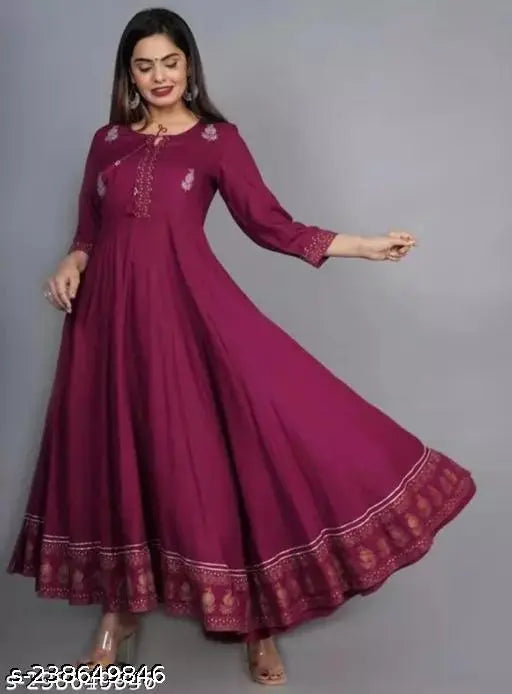 Rayon wine border shivay handicrafts printed three-quarter sleeve blouse on model