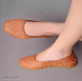Printed synthetic leather ballerinas in Indian sizes 4-9, FlateJUTI footwear