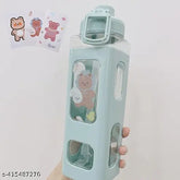 White plastic Kawaii water bottle with straw and strap, large 700ML capacity. Perfect for sport, tea, juice, or water. Ergonomic design and leak-proof for daily use