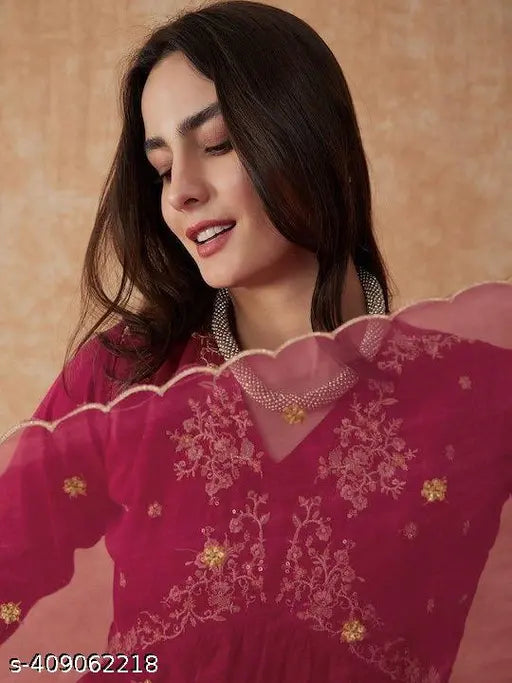 Vichitra Silk women's Kurti set with palazzo bottoms, solid pattern, three-quarter sleeves. India-made embroidered silk ensemble