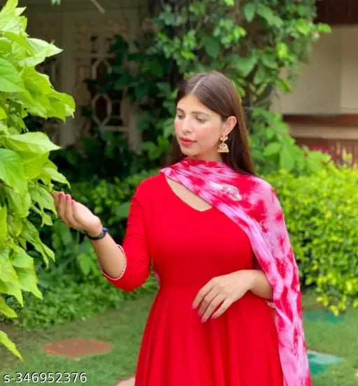 Rayon three-quarter sleeve gown, stylish and beautiful with solid pattern, size M (bust 19", length 52") from India