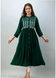 Embroidered rayon NEO-6 blouse, three-quarter sleeves, Indian fashion clothing on mannequin