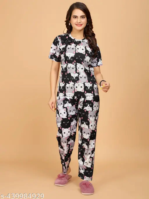Women's printed polycotton nightsuits set of 2, short-sleeved pyjamas for women, India-made