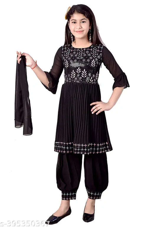 Three-quarter sleeve kids dresses, good quality georgette fabric, self-designed by Vaibhav Kids Wear. Cute for girls aged 3-11 years, made in India