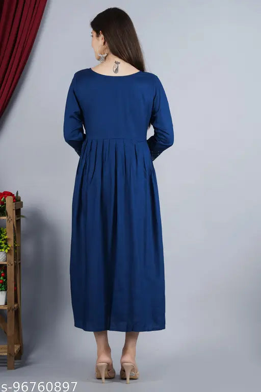 Rayon petite kurti, single-colored Aagam design with three-quarter sleeves, women's fashion from India. M (38in bust), L (40in bust), XL (42in bust), XXL (44in bust)