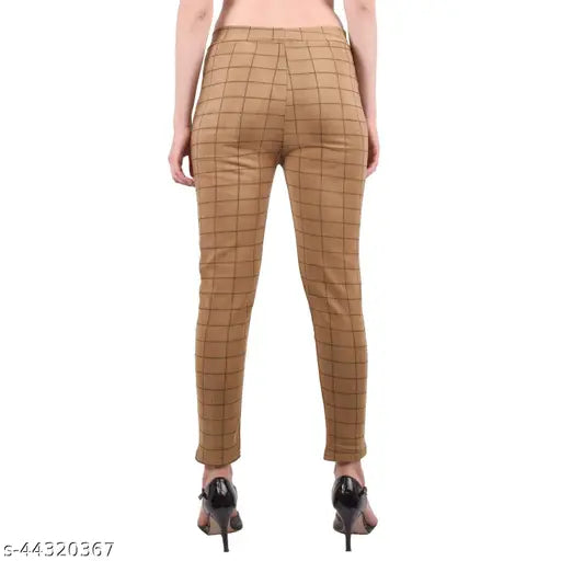 Checked spandex casual jeggings, polka dot style for women's versatile outfits. Comfortable and free size, Indian origin