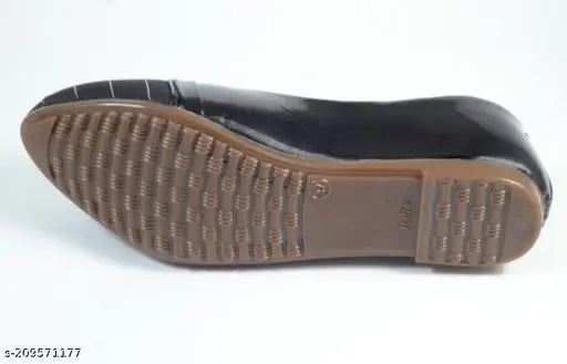 Black synthetic leather flat shoes for formal office and casual wear, soft cushioned and comfortable, featuring closed back design and elastic border for added comfort