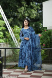 Stylish Georgette gown for women, printed trendy design, long-sleeved dress for parties, weddings, festivals. Indian digital print, elastic dupattas, and lace collar. Sizes: S-XXXL