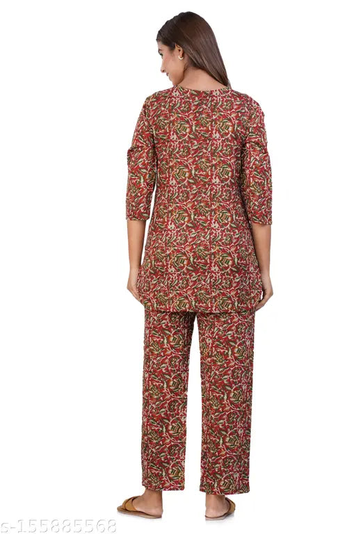 Rayon printed nightsuit set, top and bottom with three-quarter sleeves, available in M, L, XL, XXL, XXXL sizes. Made in India
