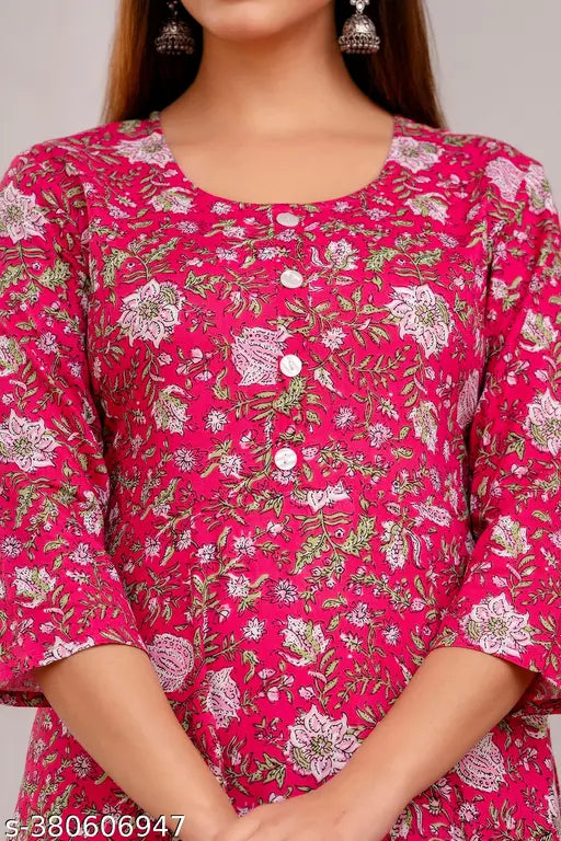 Pink rayon three-quarter sleeve printed combo Tayar gown on mannequin, S-XXXXL sizes available