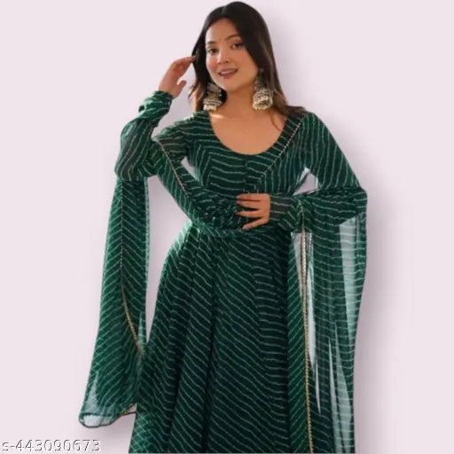 Green georgette dyed/washed leriyu17 anarkali set, three-quarter sleeves, pink and green colours, India origin