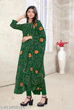 Green Georgette Floral Gown with Dupatta (No Bottom), three-quarter sleeves, immersive floral print design, Indian origin