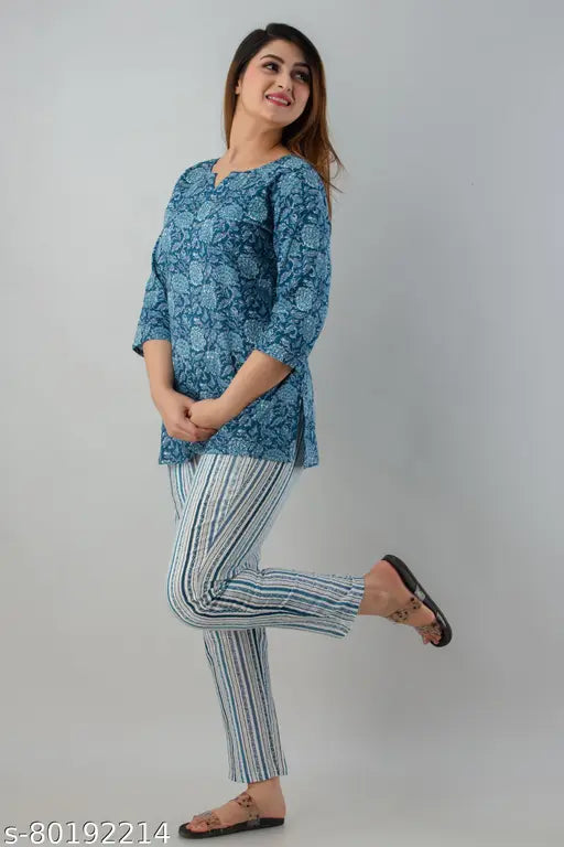 Stylish cotton night suit for women, printed pyjamas with three-quarter sleeves, S-XXXL sizes available