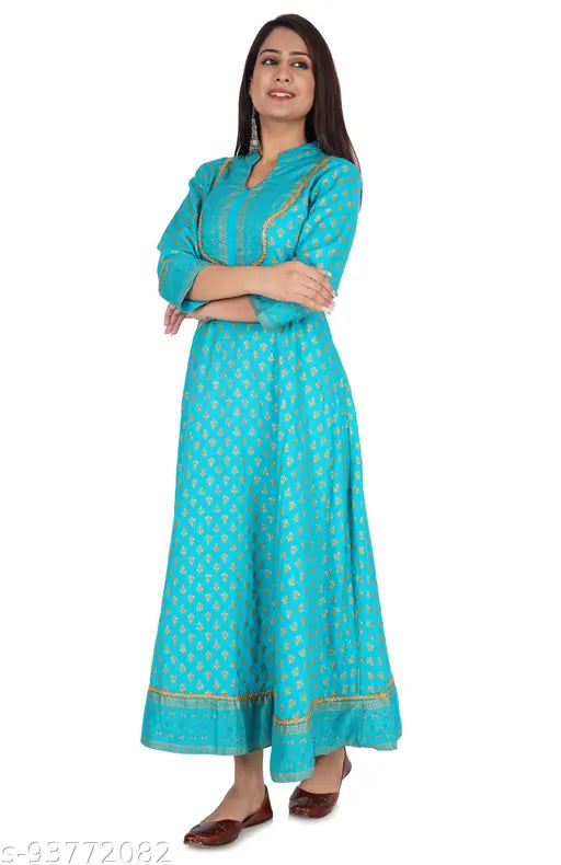 Cotton three-quarter sleeve printed kurti with golden smosa border, Indian butik print and floral design